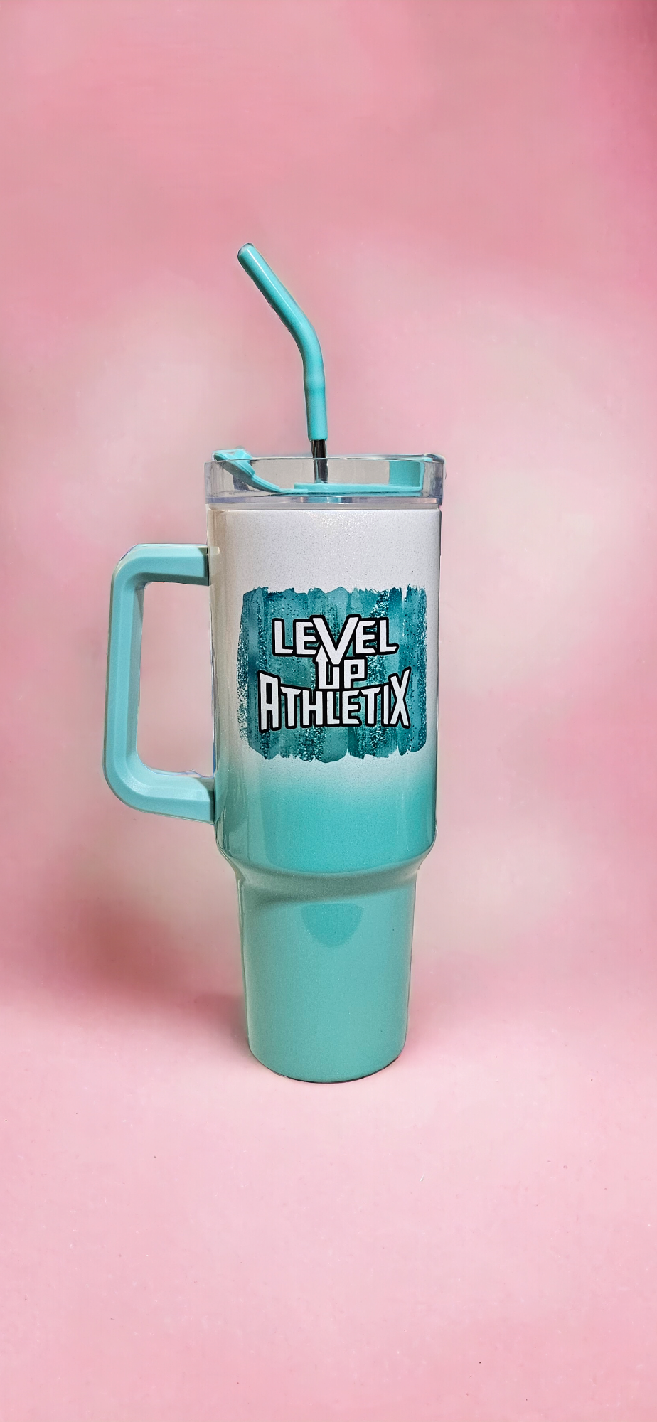 40 oz Holographic Teal Ombre cup.